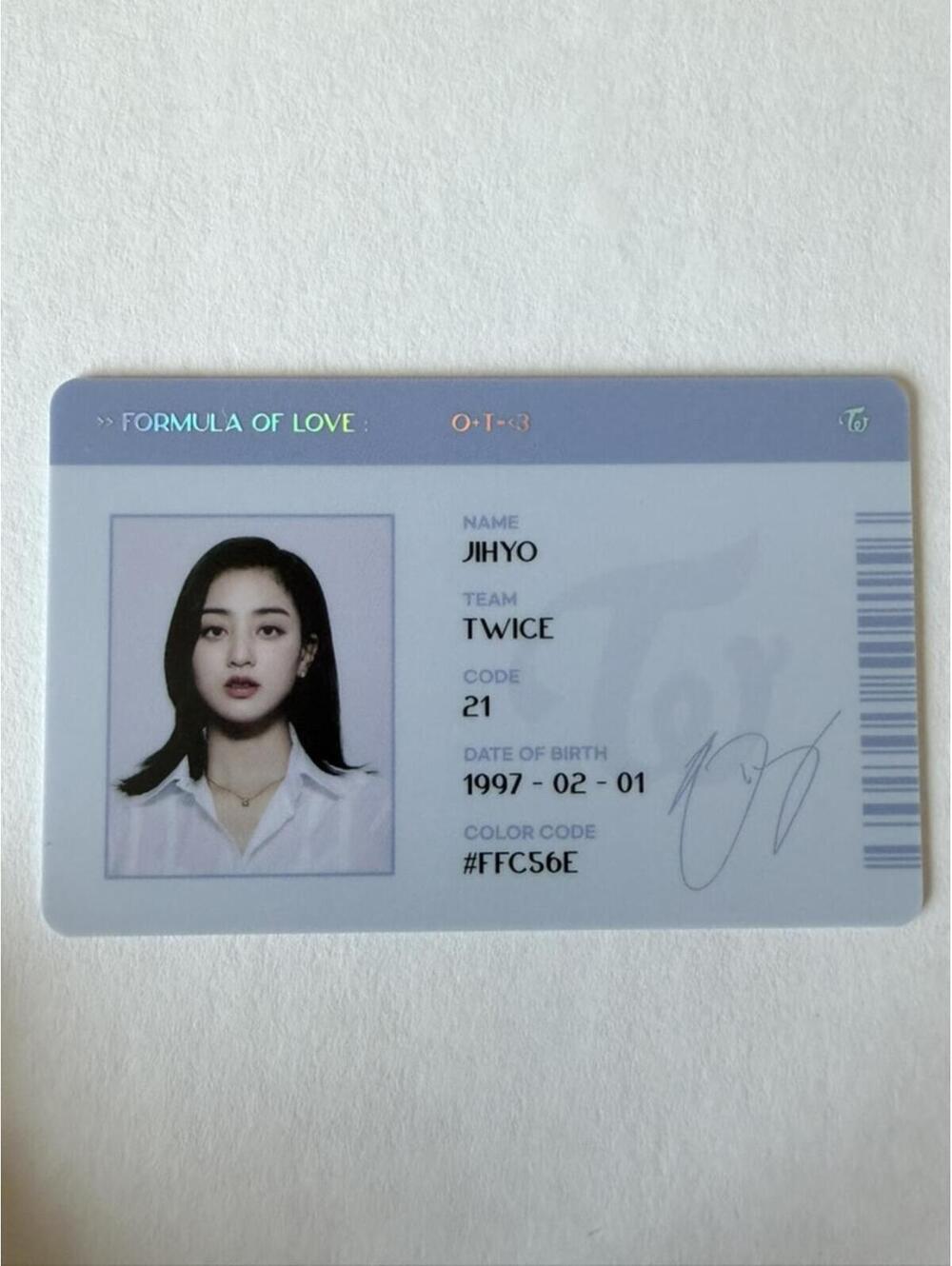 Twice Jihyo FORMULA OF LOVE Inclusion Scientist ID Photocard